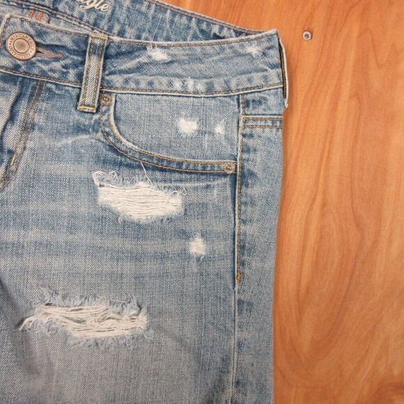 AMERICAN EAGLE Frayed Hem Cuffed Jean Shorts Womens Sz 4 Ripped Destroyed Denim - Picture 4 of 12